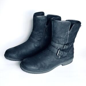 UGG Women's Moto Boots Size 8 Black Waterproff Leather Style Zip